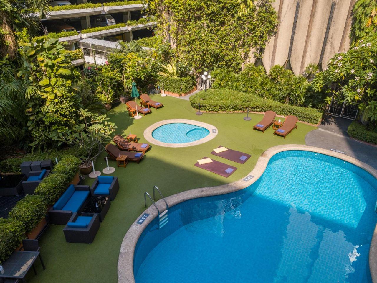 The Tawana Bangkok Hotel Exterior photo